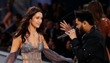 The Weeknd a Bella Hadid pár netvoria. Toto vyjadrenie však Selenu zabolí