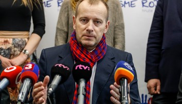 Kollár zostáva na čele hnutia Sme rodina. Toto sú štyria noví popredsedovia