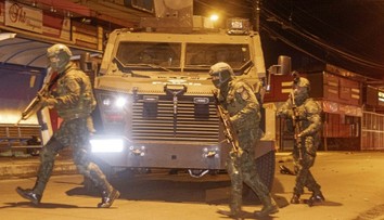 Brazília: Polícia pri zásahu voči bankovým lupičom usmrtila vyše 20 ľudí