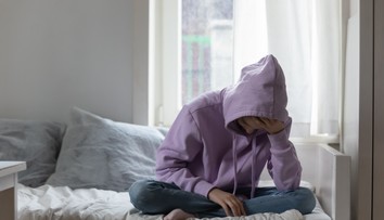 Znaky puberty vykazujú už aj 7-ročné dievčatá a vek dospievania stále klesá. V hre sú tri možné príčiny