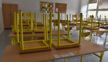 Situácia sa zhoršuje, v Bratislave zatvárajú ďalšie školy