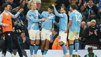 Napätie medzi klubmi graduje. Manchestru City reálne hrozí vylúčenie z Premier League