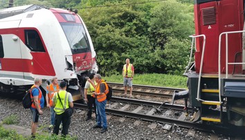 Obvinený je rušňovodič. V prípade júnovej zrážky vlakov pri Vrútkach nastal posun