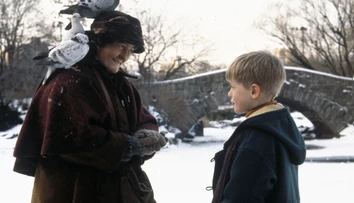 Zomrela oscarová herečka Brenda Frickerová. Preslávil ju film Sám doma 2: Stratený v New Yorku