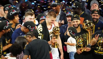 Keď ho draftovali, v telke šla reklama. Tučko nikoho nezaujímal, teraz vystúpil na basketbalový Everest