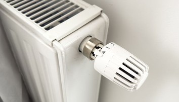 VIDEO: Muž chcel ušetriť na kúrení. Z jeho bytu sa stalo ľadové kráľovstvo