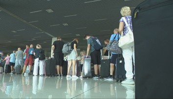 Nasľuboval im lacné letenky, teraz sa neozýva. Známy influencer oklamal desiatky ľudí