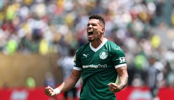 VIDEO: Štadión doslova vybuchol. Vypäté brazílske derby na MS klubov rozsekol skvelý Paulinho