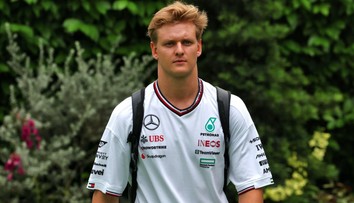 Mick Schumacher hovoril o vzťahu s otcom. Aké bolo obdobie po jeho tragickej nehode?