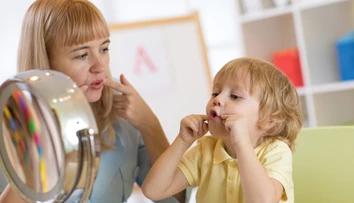 Čo by malo vedieť povedať dvojročné dieťa? Logopéd upozorňuje, kedy už treba spozornieť