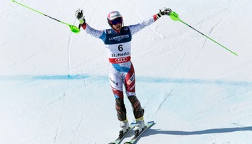 Ďalší senzačný triumf na MS v lyžovaní, druhý Hirscher zaostal o jedinú stotinu