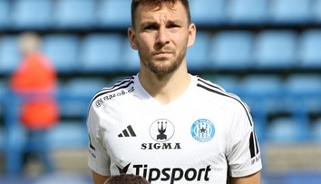 V súboji Slovákov o Český pohár Haraslín so Spartou padli. Raduje sa iný futbalista spod Tatier