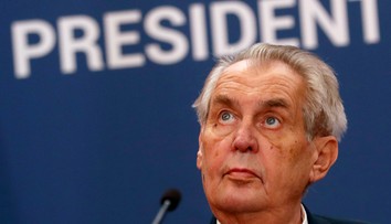 Český prezident Zeman sa ospravedlnil srbskému kolegovi za bombardovanie Juhoslávie