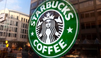 Starbucks zaviedol na Slovensku veľkú novinku. Obľúbenú tradíciu tlačí do úzadia
