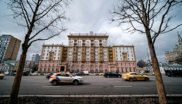 Rusko vypovedalo desiatich zamestnancov americkej ambasády v Moskve