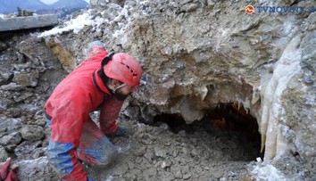 Pri výstavbe diaľnice objavili unikátnu jaskyňu. Lyžica bagra ju však nenávratne zničila