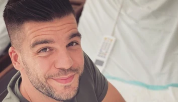 Tomáš Juríček s dcérkou v náručí. Vlasov má na rozdávanie
