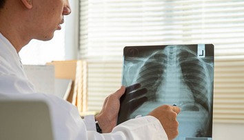 S prípadom chlapca, ktorý vykašliaval krv, si lekári dlho nevedeli rady. V pľúcach objavili nečakaného votrelca