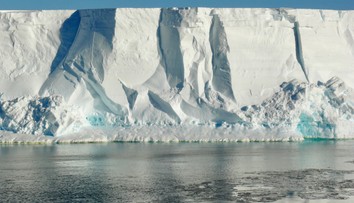 Šokujúce zistenie: Najväčší ľadovec na svete sa roztápa 10-krát rýchlejšie, ako si vedci mysleli