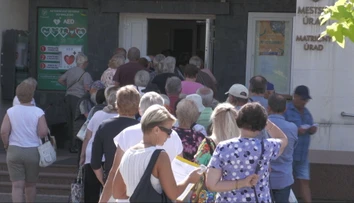 List od štátu vyhnal Slovákov na úrady. Po hodine čakania mnohí zistia, že prišli zbytočne