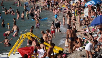 VIDEO: Chorvátsky sen alebo dovolenkové peklo? Na Makarskej sa deje niečo, čo vyvolalo búrlivé reakcie