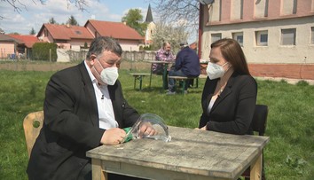 Po piatej malárii musel profesor Krčméry skončiť s misiami. Ukázal nám však tú slovenskú