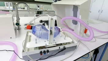 Obrovský úspech mladých Slovákov. Ich prenosný pľúcny ventilátor sa začal vyrábať sériovo