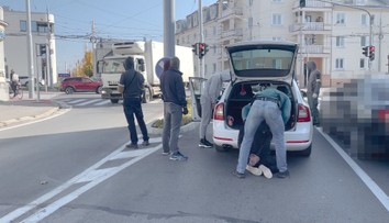 Policajná akcia skončila s prekvapením. V aute, v ktorom našli údajne pervitín, bola aj študentka Policajnej akadémie