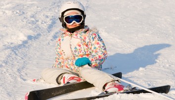 Na lyže už s dvojročným dieťaťom. Premýšľate, či sa so svojou ratolesťou môžete vybrať na svah? Vek nie je až taký dôležitý