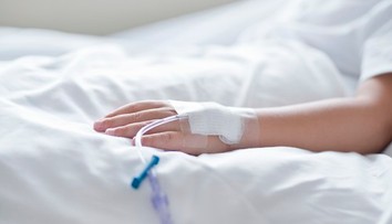 V obľúbenej dovolenkovej destinácii vypukla epidémia. Hlásia cez sto nakazených aj prvé obete