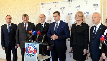 Chovan odchádza z SNS. To, že pred voľbami rokoval so Smerom, odmieta