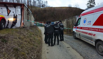 Záhadný prípad v Prešove. Manželka našla muža v aute s inou ženou, obaja sú mŕtvi