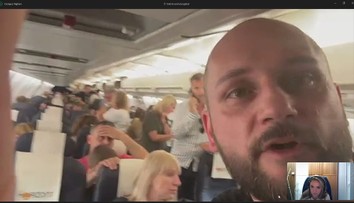 Slováci pre požiar na dlhé hodiny uviazli v lietadle na Sardínii. Ľudia odpadávali z tepla, museli volať sanitku