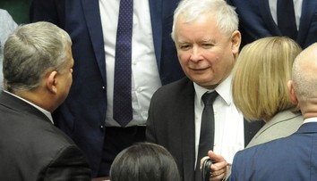 Takto Kaczyňski reagoval na znovuzvolenie Tuska: Je to čierny štvrtok s následkami pre EÚ