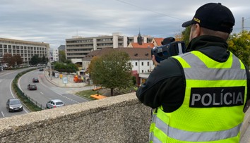 VIDEO: S policajtmi a radarom sme sa vrátili na Zochovu. Niektorí vodiči sú nepoučiteľní
