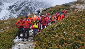 V Západných Tatrách spadol muž približne 300 metrov. Utrpel polytraumu