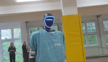 Nezvyčajný študent. Žiaci v Zlíne medzi seba privítali nového spolužiaka – humanoidného robota