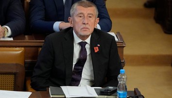 Chcú ma zabiť. Babiš šokoval poslancov emotívnym prejavom