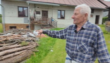 Žije skromne a ničím neplytvá. Slovenský dôchodca sa na zimu pripravuje celé mesiace