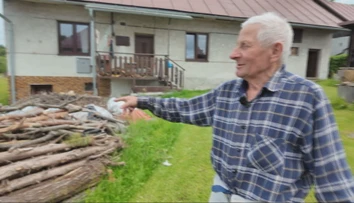 Žije skromne a ničím neplytvá. Slovenský dôchodca sa na zimu pripravuje celé mesiace