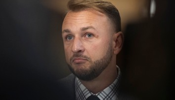 Súd vyhovel aj štvrtýkrát. Ďalší z čurillovcov sa vracia do práce