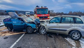 Čelná zrážka pri Košiciach. Zranilo sa sedem ľudí