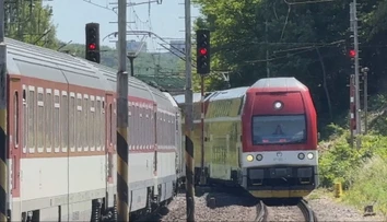 Cestovanie vlakom sa pre mnohých mení na lotériu. Železnice čoraz častejšie rušia spoje, chýbajú rušňovodiči