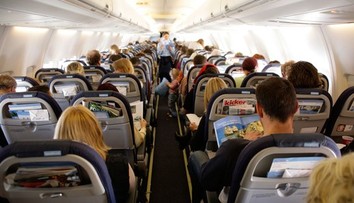 Bojíte sa lietania? Ranné lety a výber miesta môžu zásadne pomôcť