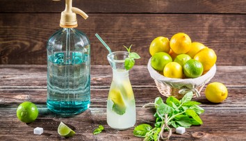 Je voda s citrónom skutočne zázračná? Sociálne siete zaplavili chválospevy