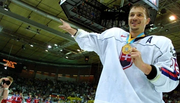 Legendárny Bondra: My Slováci stále iba pozeráme do taniera druhým. Pritom veľa vecí robíme dobre