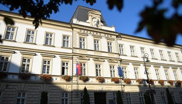 Ústavný súd rozhodol, že vydávanie vyhlášok Úradom verejného zdravotníctva je v súlade s ústavou