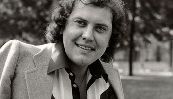 Jeho piesne sa hrávajú dodnes a je slávnejší ako počas života. Od smrti Karola Duchoňa uplynulo 40 rokov