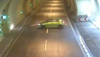 VIDEO: Pomýlil si cestu? Vodič sa otočil priamo v tuneli, ohrozil viacero áut
