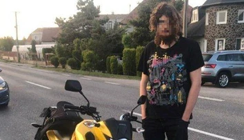 Nadrogovaný mladík si kúpil motorku, cestou z predajne ho zastavili policajti